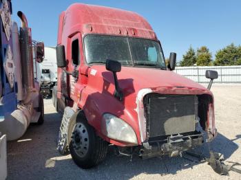  Salvage Freightliner Cascadia 1