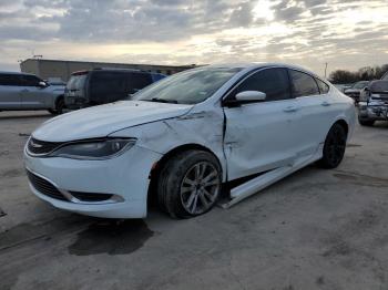  Salvage Chrysler 200