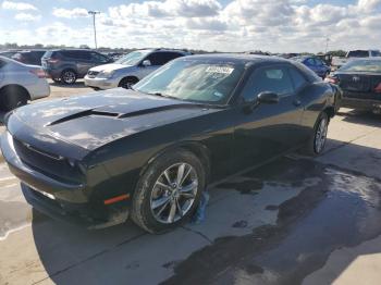  Salvage Dodge Challenger