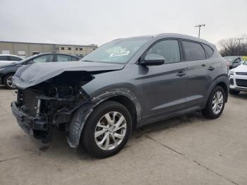  Salvage Hyundai TUCSON