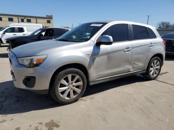  Salvage Mitsubishi Outlander