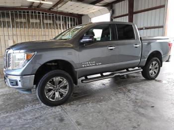  Salvage Nissan Titan