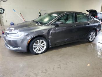  Salvage Chrysler 200