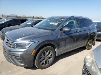  Salvage Volkswagen Tiguan