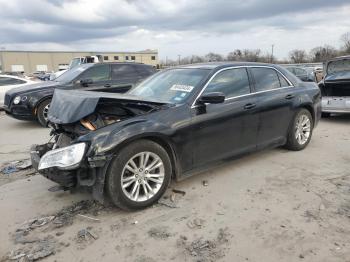  Salvage Chrysler 300