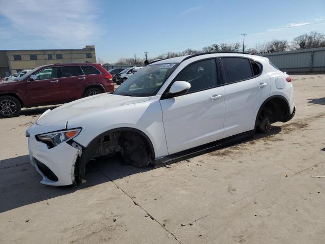  Salvage Alfa Romeo Stelvio