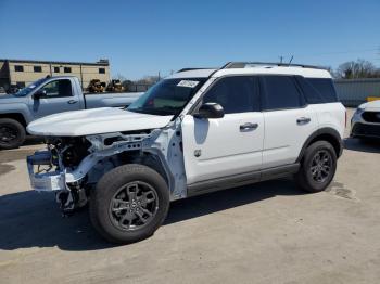  Salvage Ford Bronco