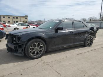  Salvage Chrysler 300