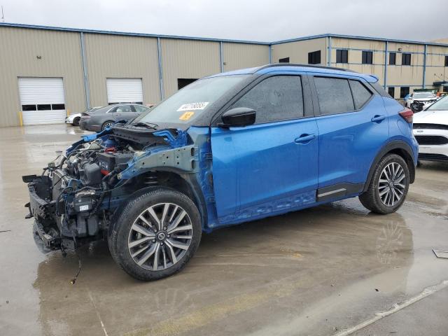  Salvage Nissan Kicks