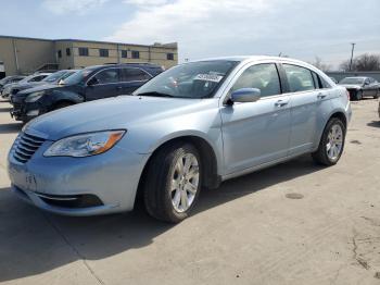  Salvage Chrysler 200