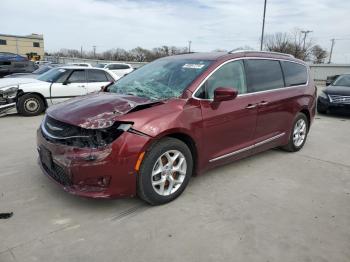  Salvage Chrysler Pacifica