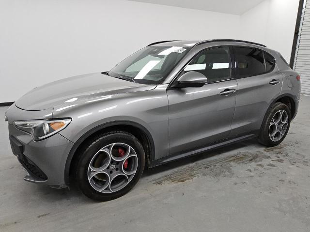  Salvage Alfa Romeo Stelvio