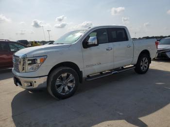  Salvage Nissan Titan
