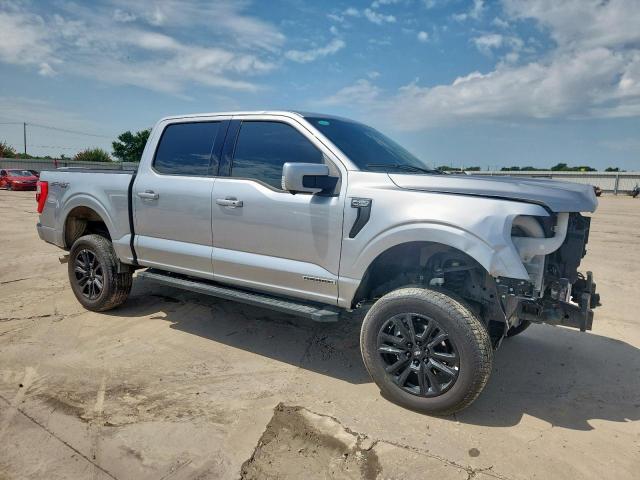 Ford F-150 Supercrew Image 13