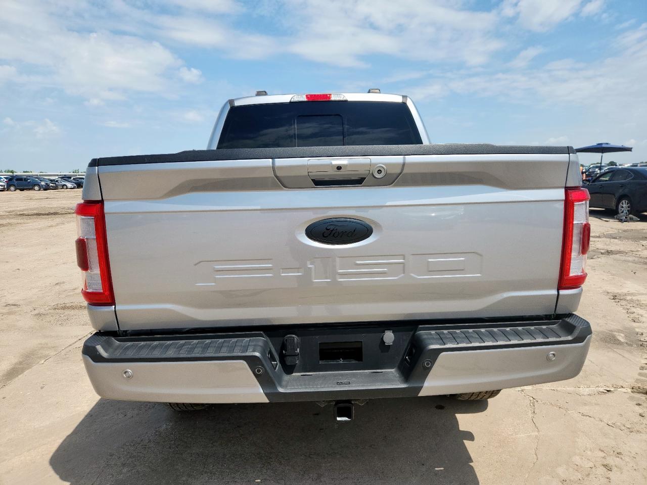 Ford F-150 Supercrew Image 11