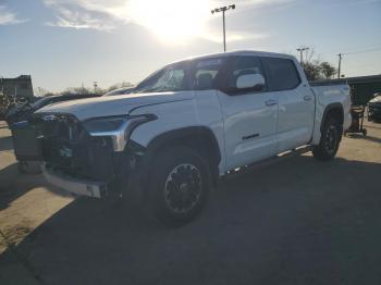  Salvage Toyota Tundra