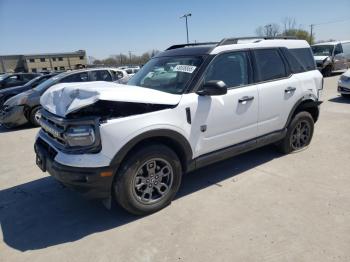  Salvage Ford Bronco