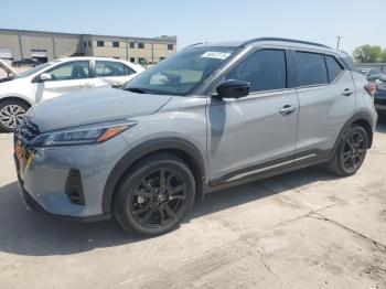  Salvage Nissan Kicks
