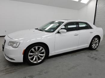 Salvage Chrysler 300