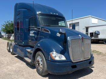  Salvage Kenworth Constructi
