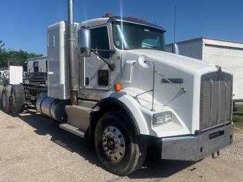  Salvage Kenworth Constructi