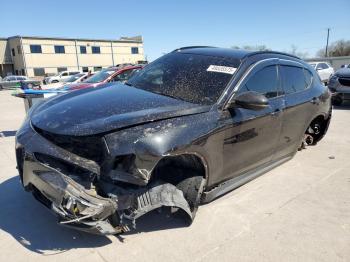  Salvage Alfa Romeo Stelvio