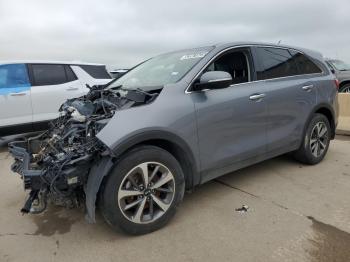  Salvage Kia Sorento