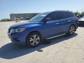  Salvage Nissan Pathfinder