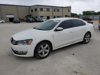  Salvage Volkswagen Passat
