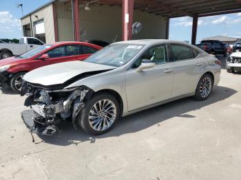  Salvage Lexus Es
