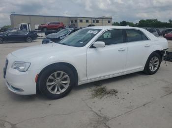 Salvage Chrysler 300