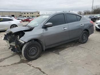  Salvage Nissan Versa