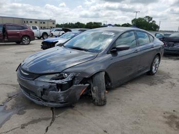  Salvage Chrysler 200