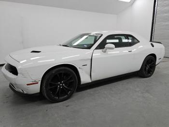  Salvage Dodge Challenger