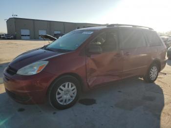  Salvage Toyota Sienna