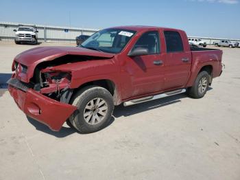  Salvage Mitsubishi Raider