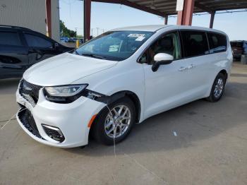  Salvage Chrysler Pacifica