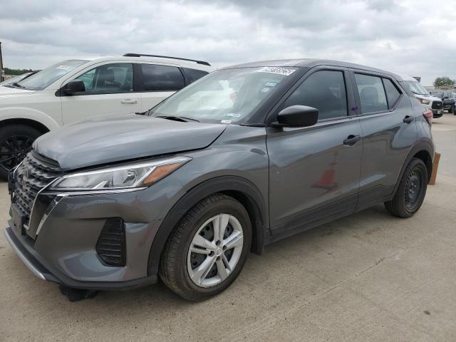  Salvage Nissan Kicks