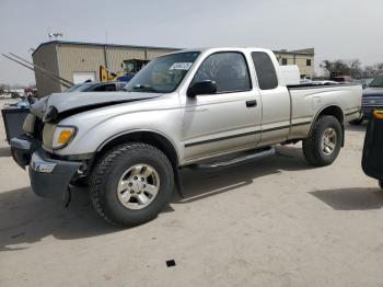  Salvage Toyota Tacoma