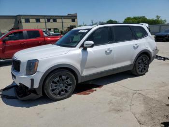  Salvage Kia Telluride