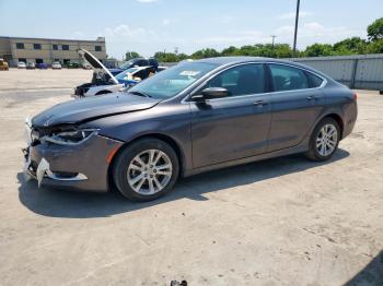  Salvage Chrysler 200