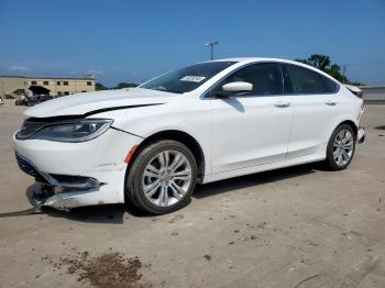  Salvage Chrysler 200