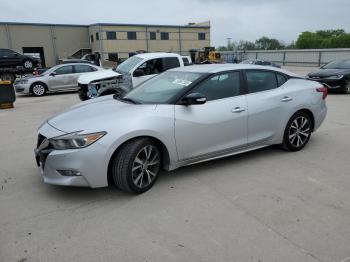  Salvage Nissan Maxima