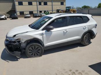  Salvage Volkswagen Taos