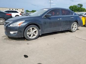  Salvage Nissan Altima