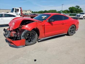  Salvage Ford Mustang