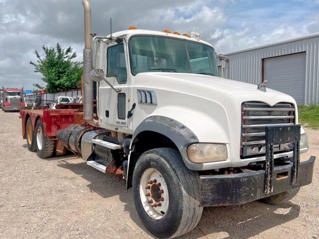  Salvage Mack 700 Gu700