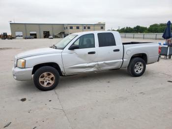  Salvage Dodge Dakota