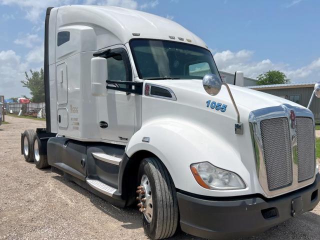  Salvage Kenworth Constructi