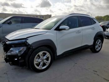  Salvage Hyundai KONA